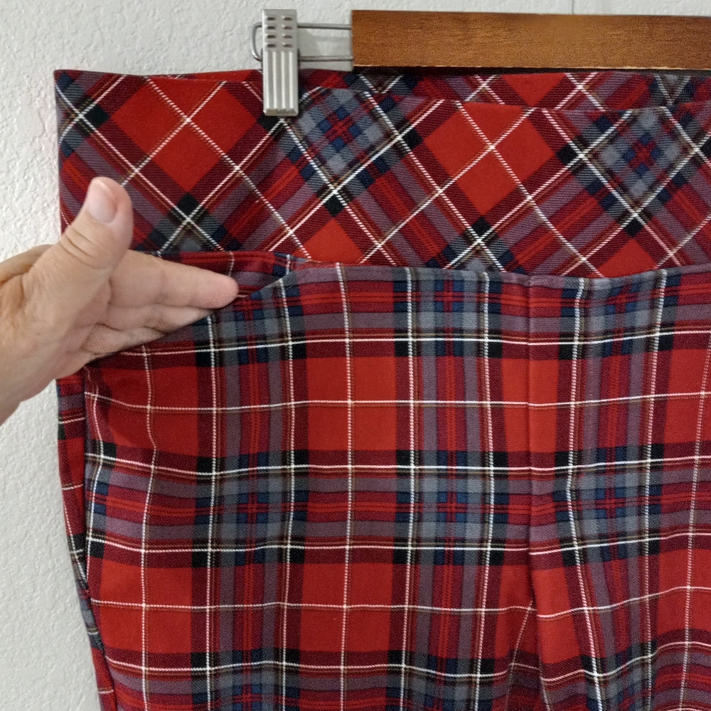 Torrid Pixie 2x Regular Scotch Plaid Leggings Plu… - image 8